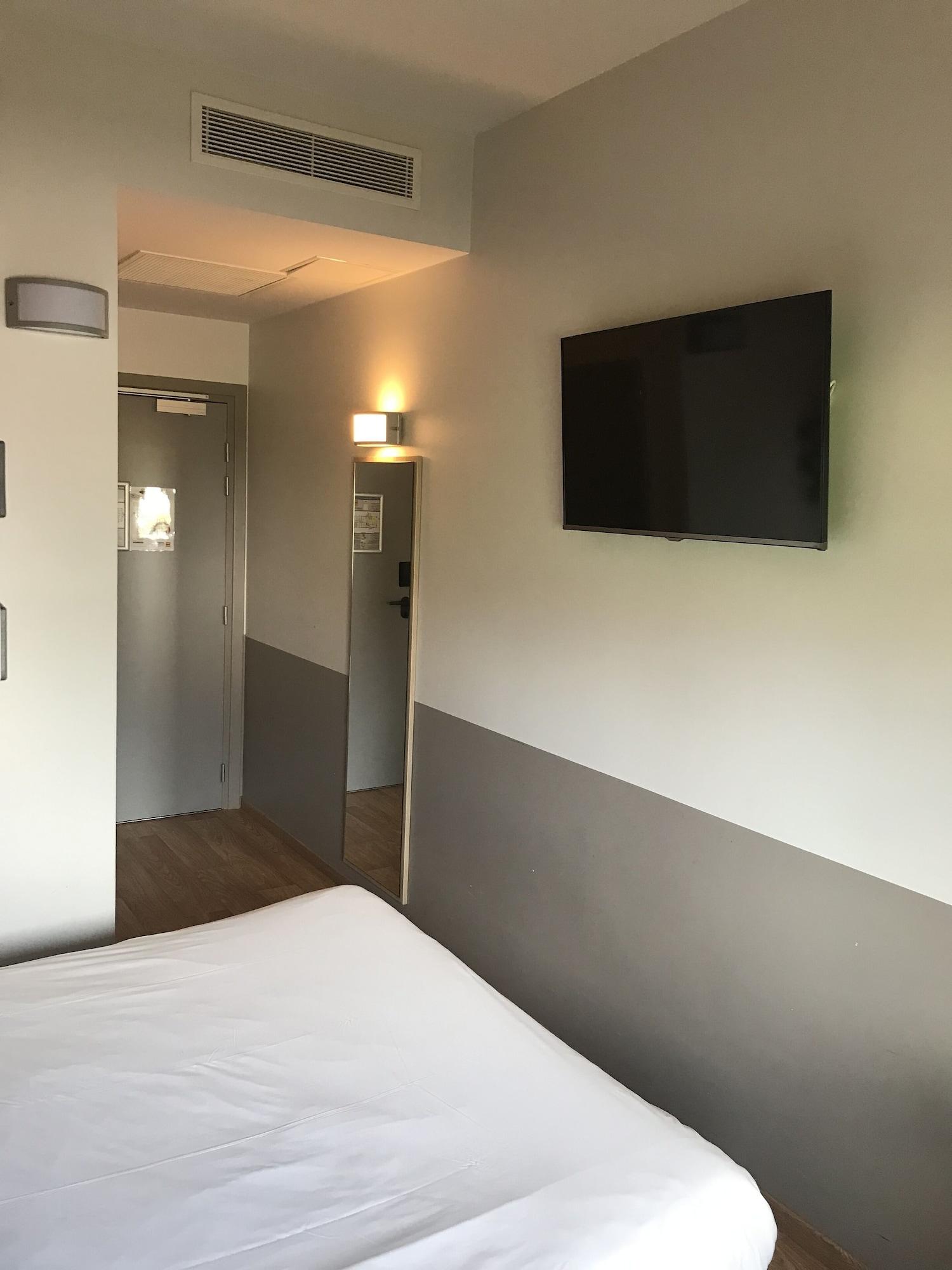 พรีเมียร์ คลาส โอแบร์แน Hotel โอแบร์เน ภายนอก รูปภาพ